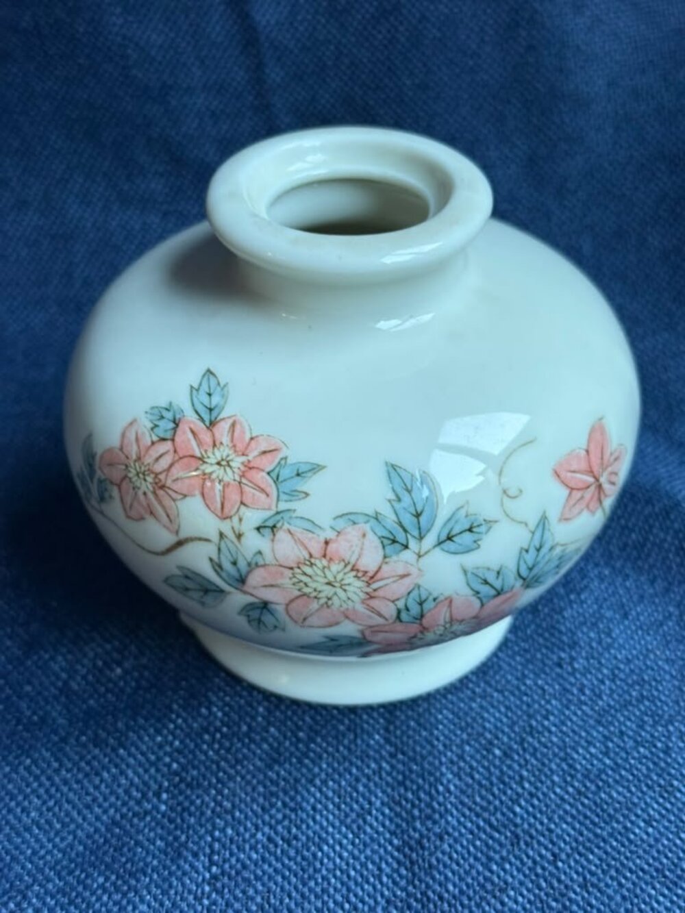 Vintage UCC Japan Miniature Porcelain Bud Vase Pink Clematis Flowers Gold Trim